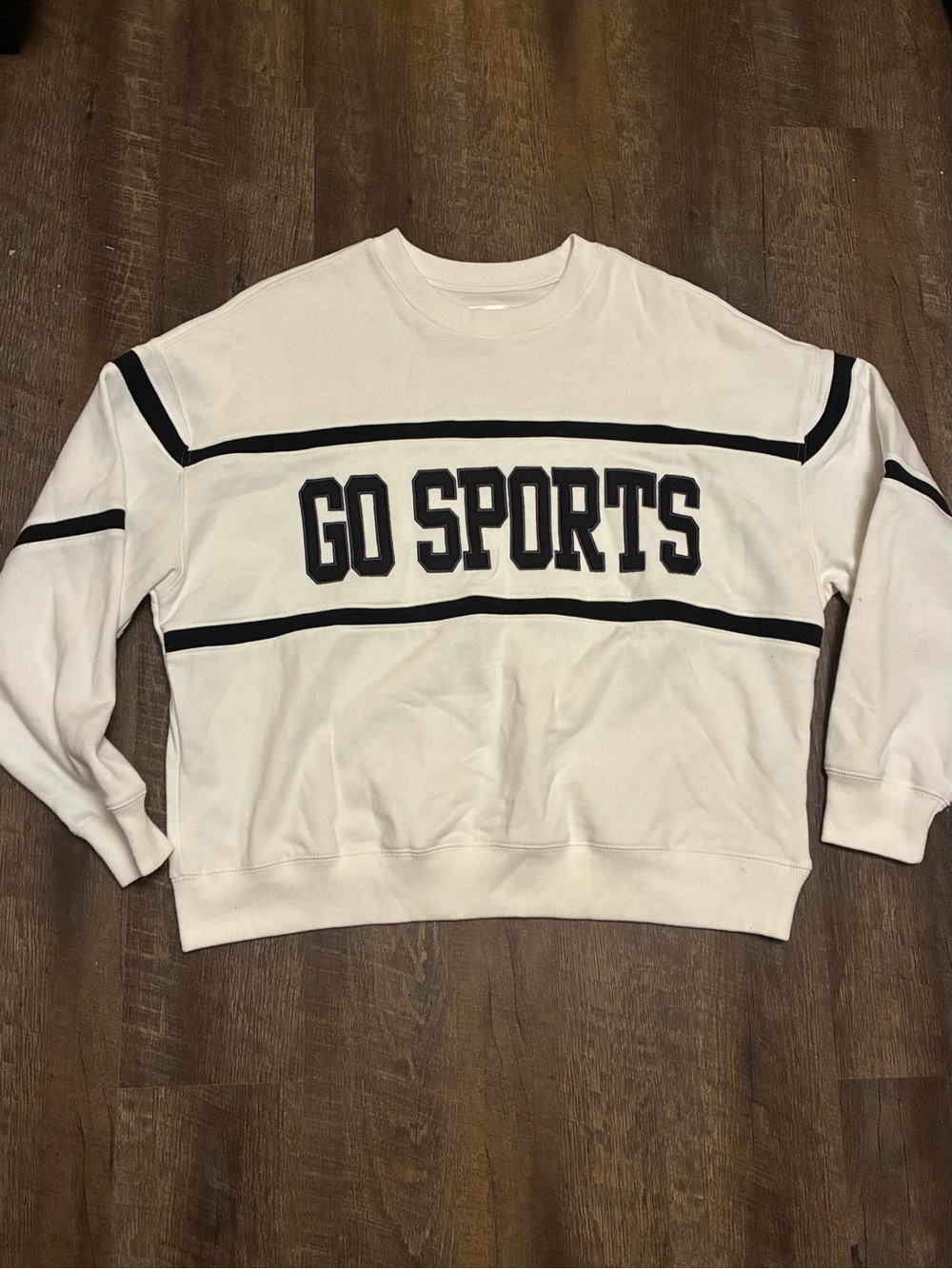 April Kiss Los Angeles XL Go Sports Varsity Sweatshirt White Black Oversized